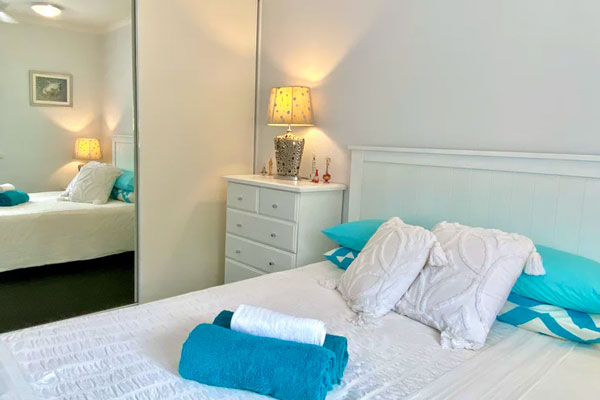 pacious rooms with modern and luxurious amenities, designed for a comfortable and peaceful recovery experience.